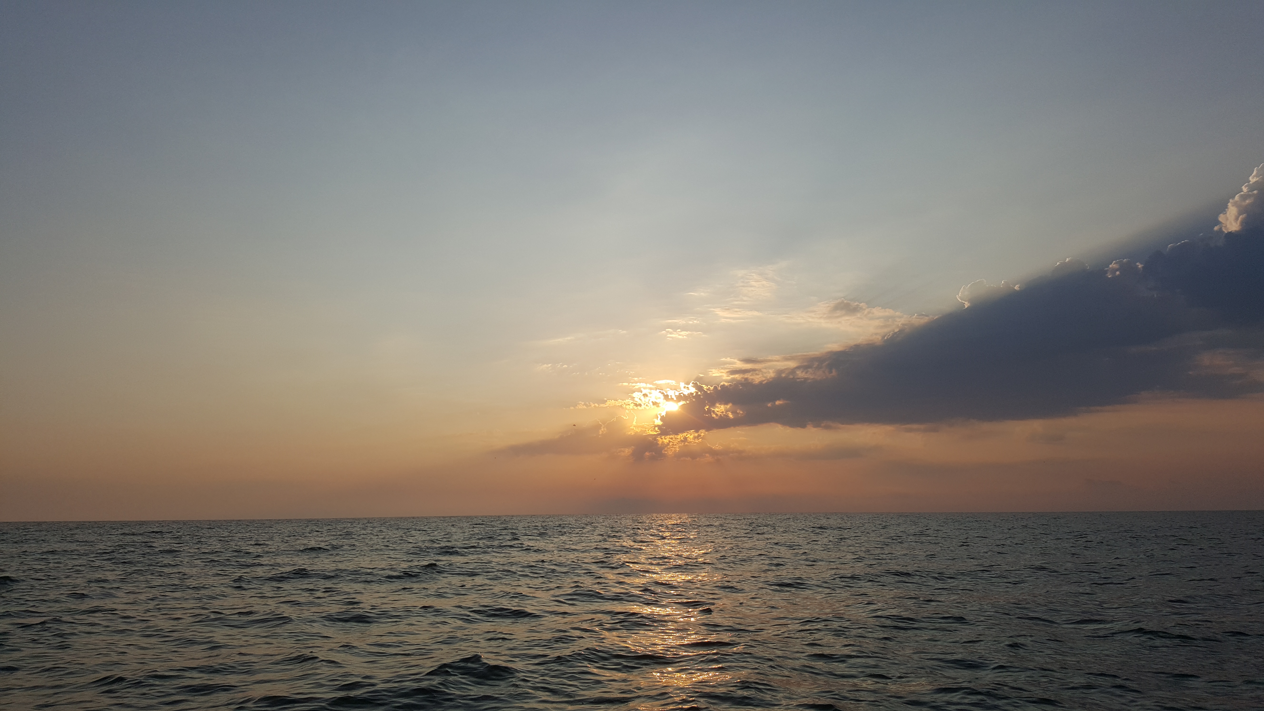 Altfel de rasarit, pe mare la Sf. Gheorghe